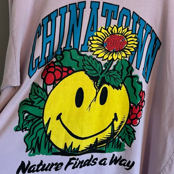 Chinatown Market x Smiley Size XL Planter Nature Finds A Way Purple Tee Shirt - Picture 2 of 6